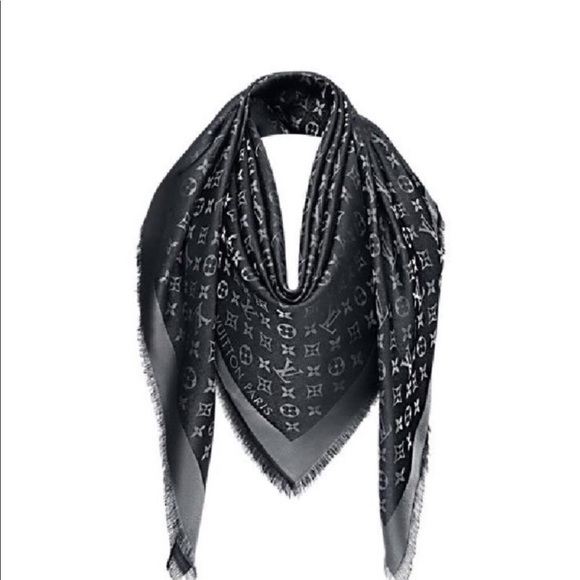 Louis Vuitton Accessories - Louis VUITON Scarf ♥️